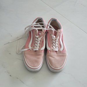 Pink Van's